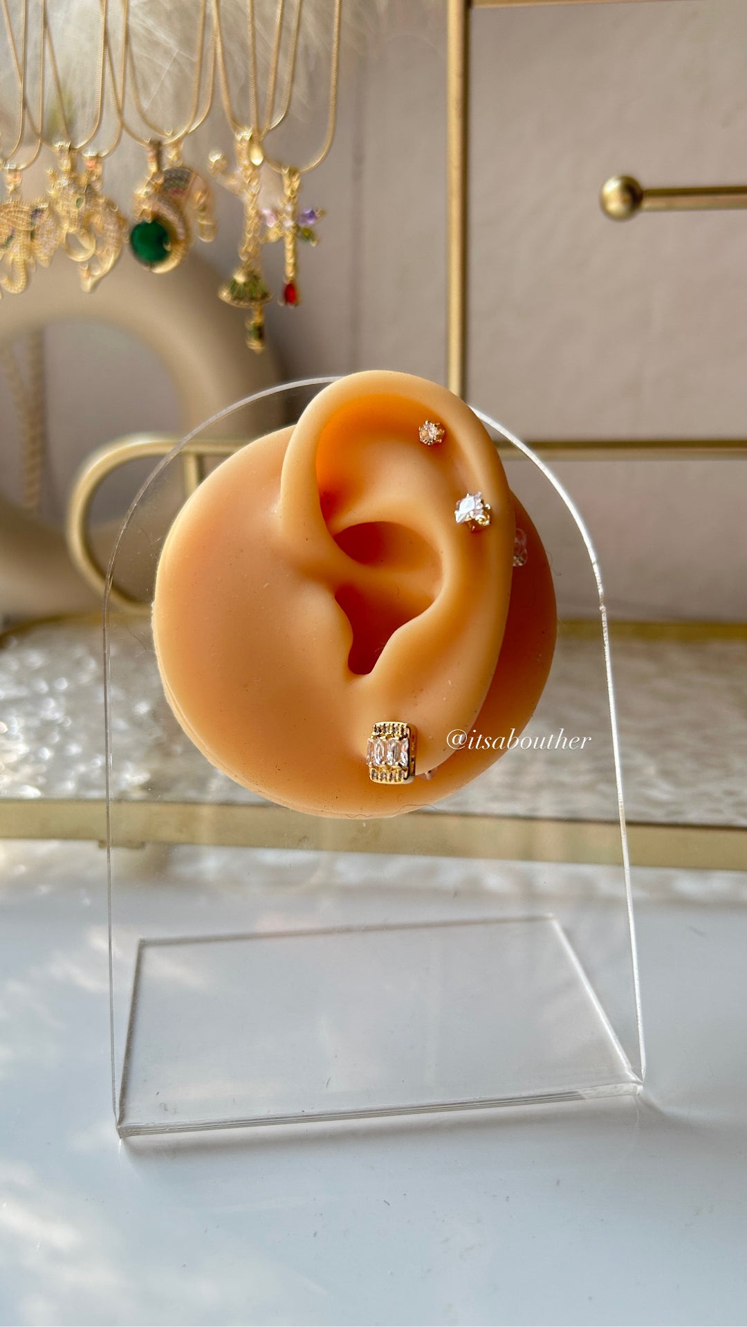 Earring Card 3