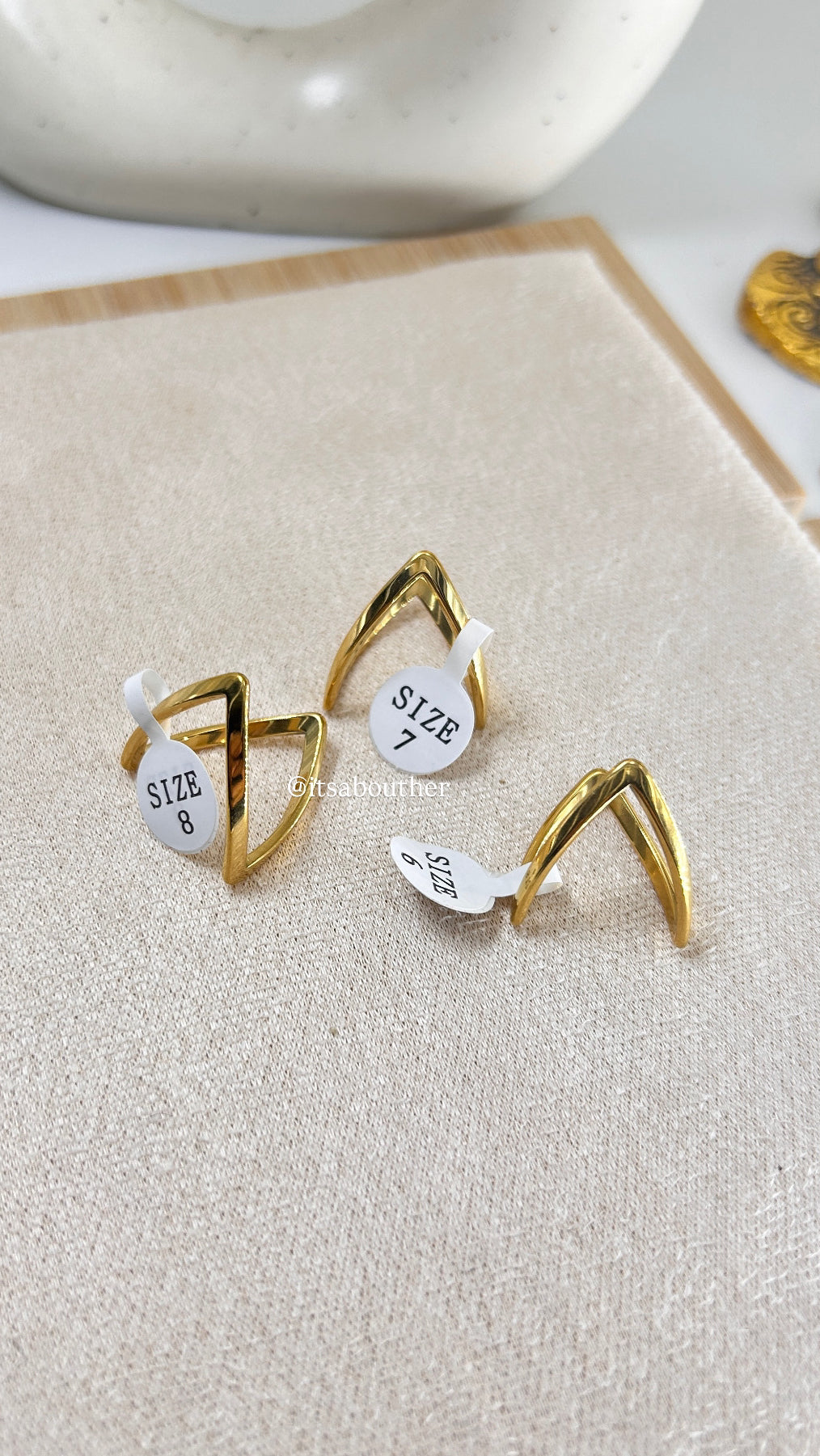 V Ring