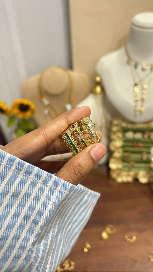 Broad Band Crystal Ring
