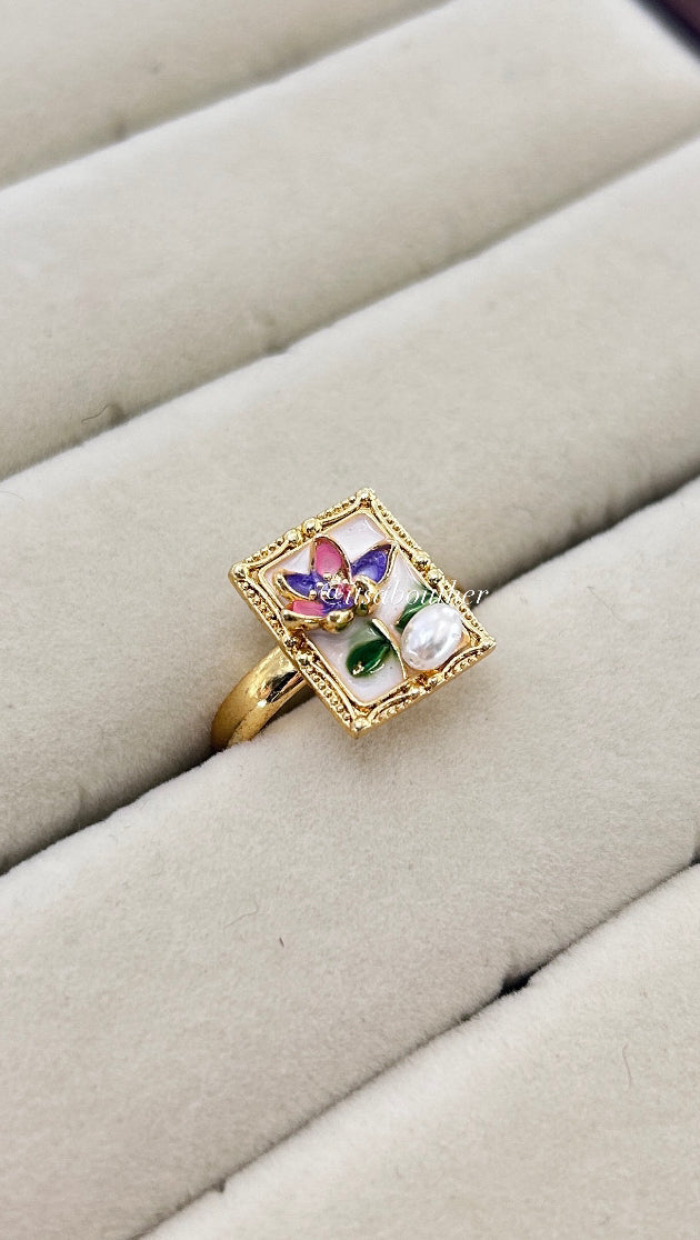 Vintage Ring 8 Adjustable