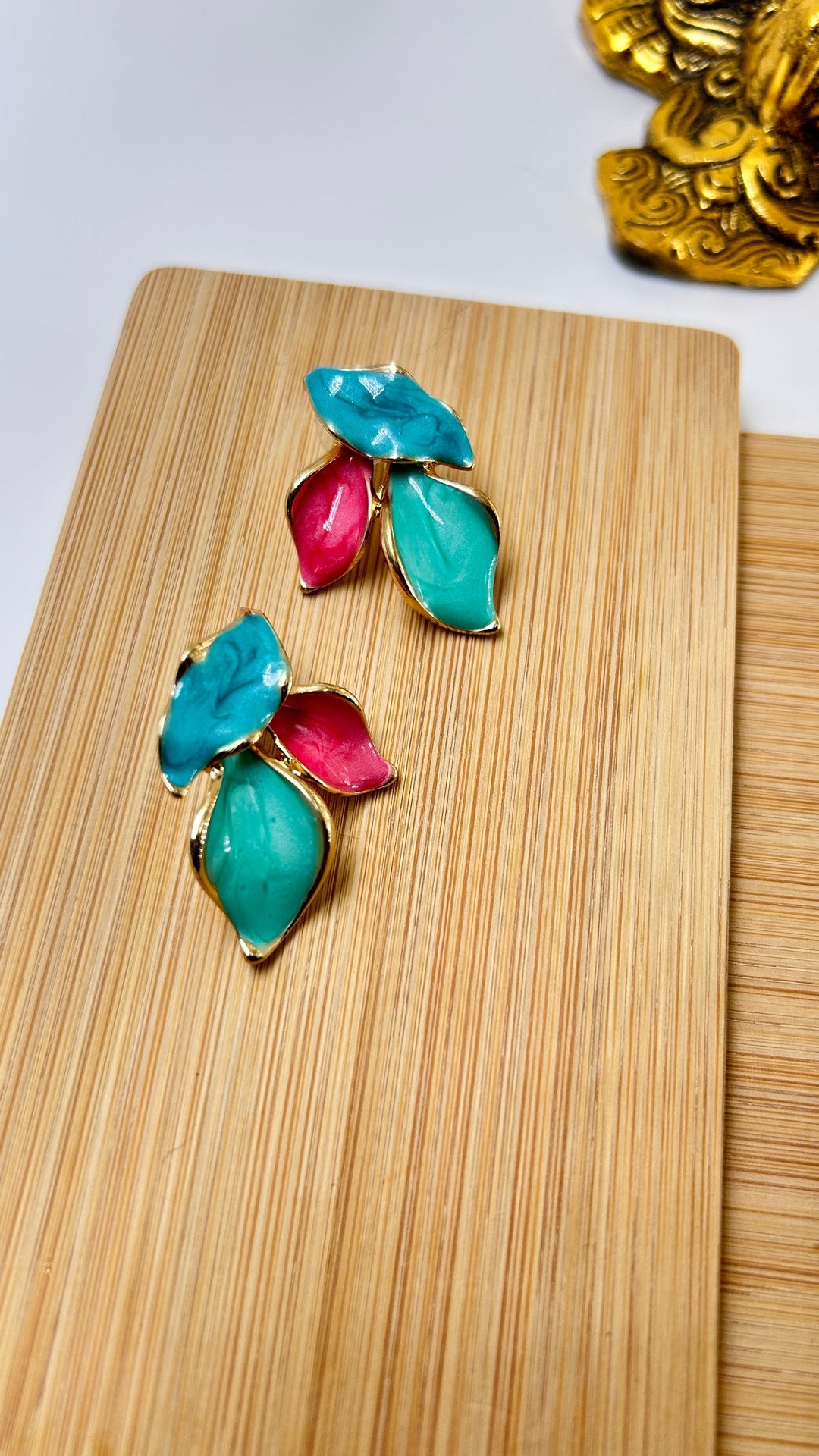 Petal Stud 3