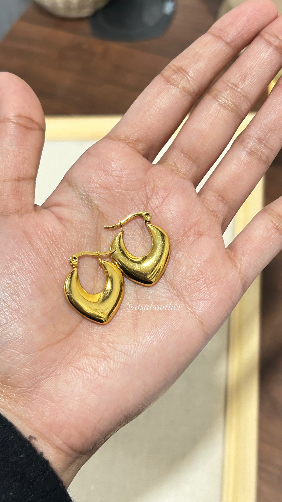 Dainty Hoop 21