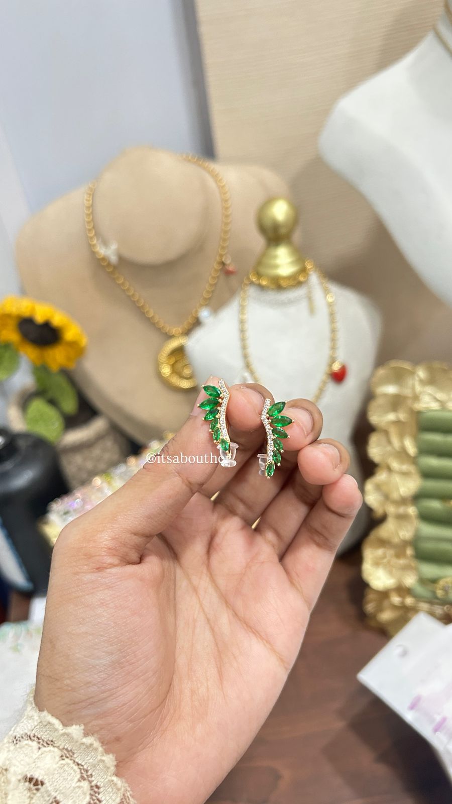 Green Crystal Leafy Dangler