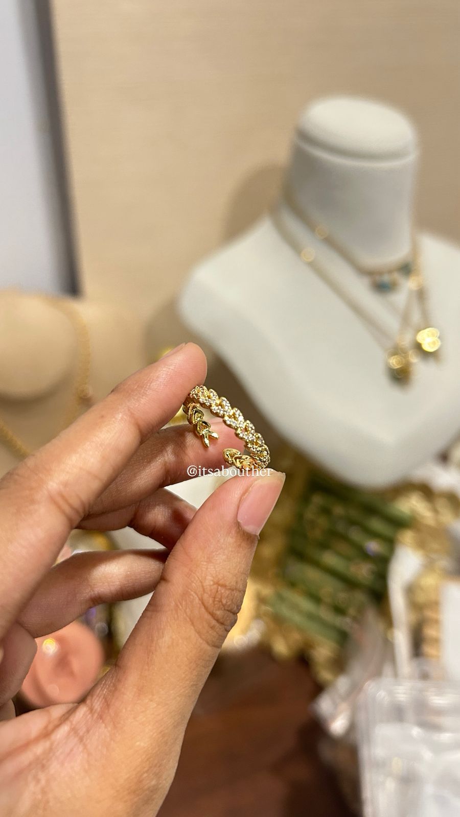Minimal Heart Band Ring