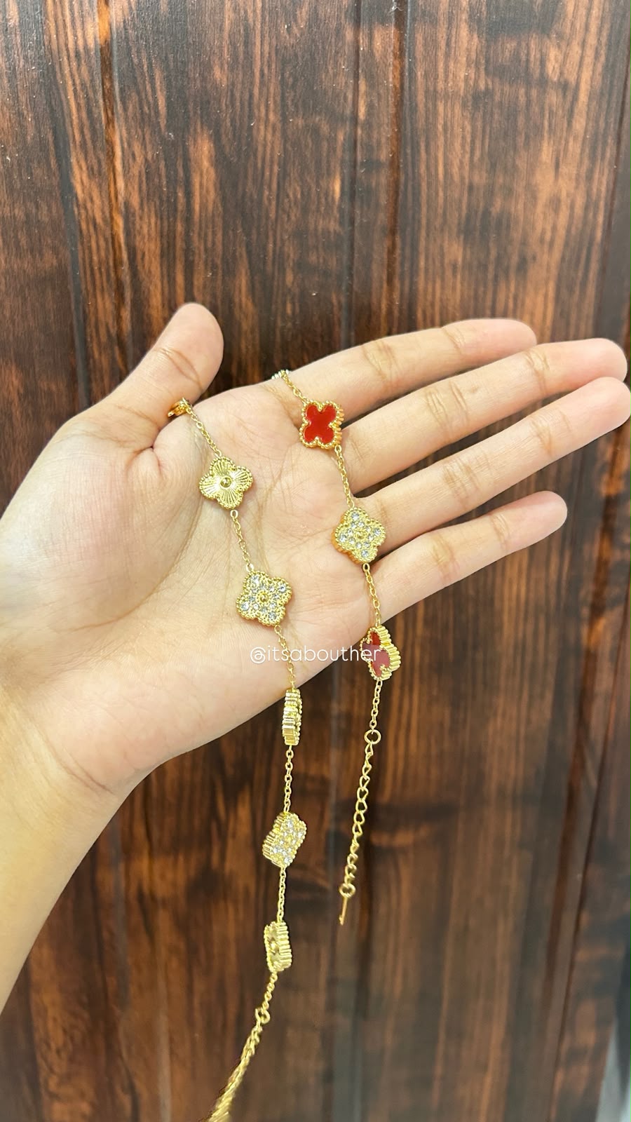 Alternate Crystal Clove Bracelet