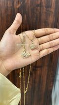 Crystal Swan With Thin Chain