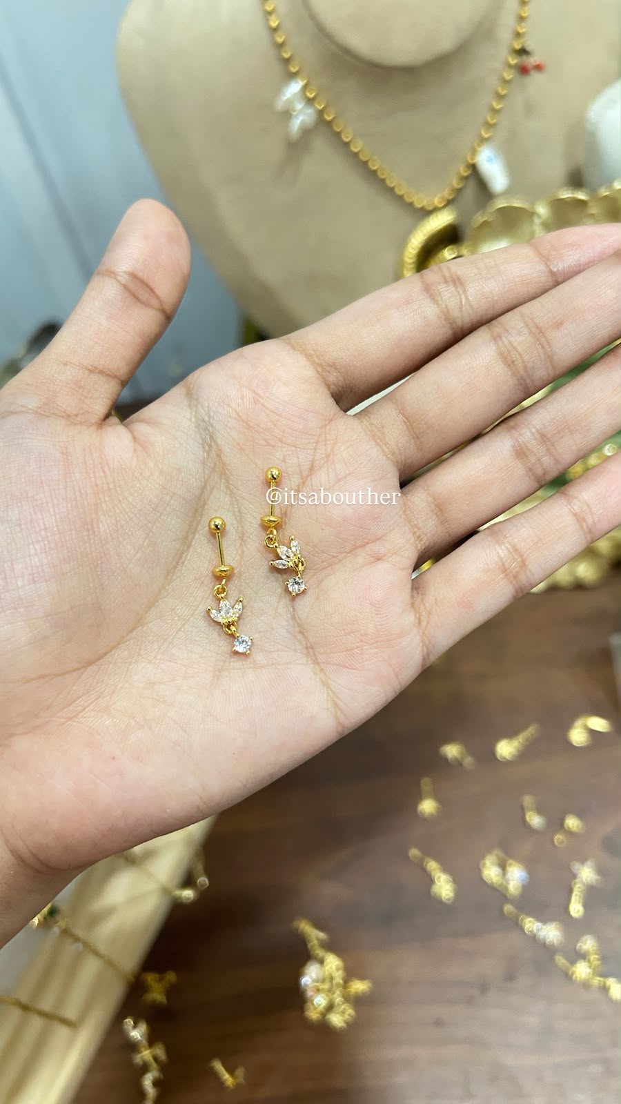 Helix Stud 4