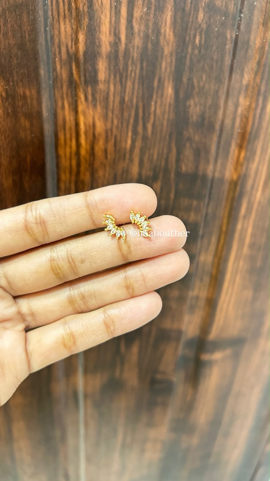 Crown BallBack Stud
