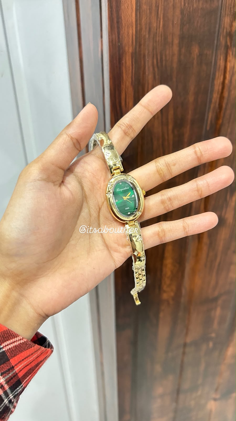 Green Oval Dial