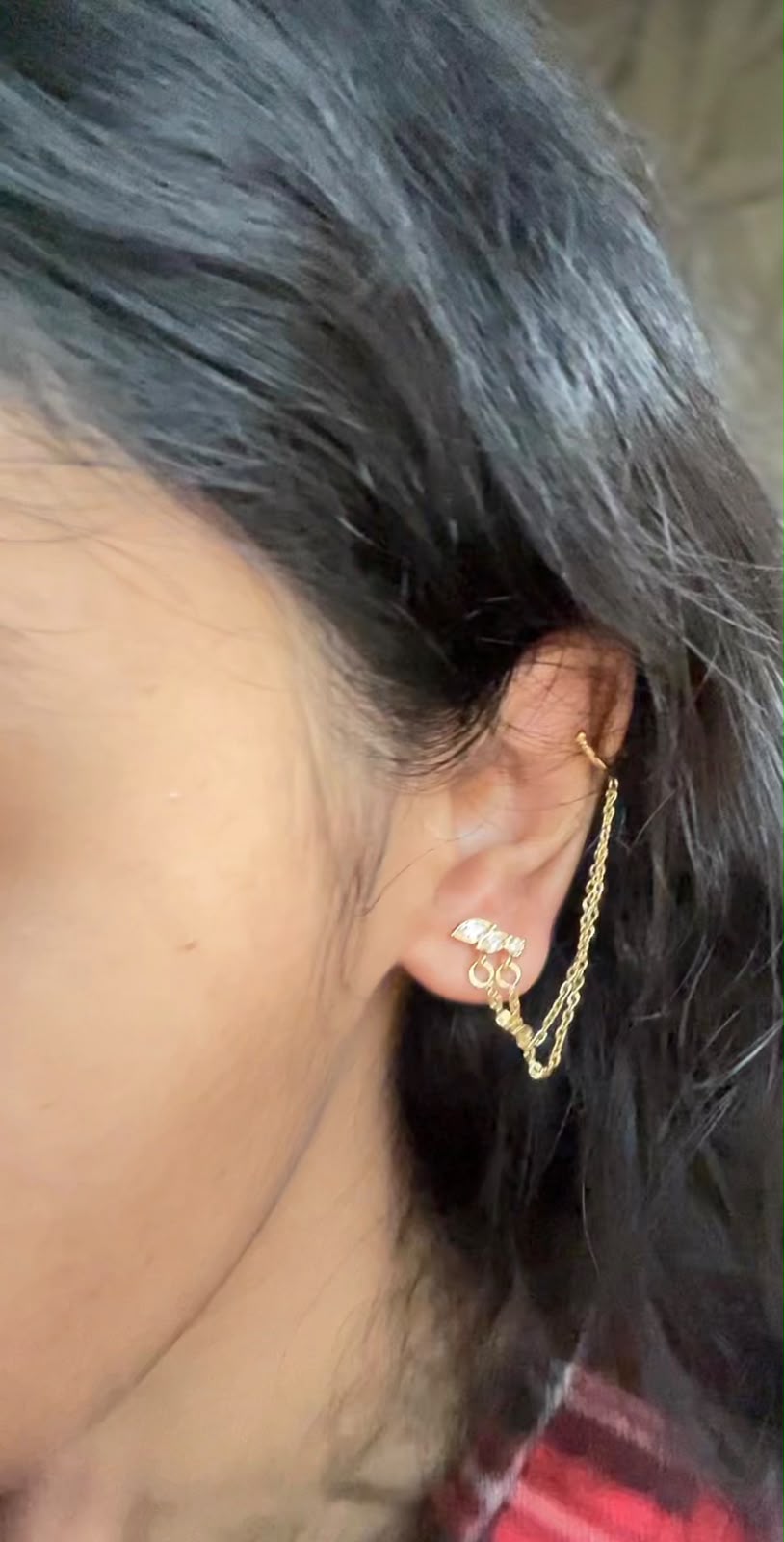 Single Ear Connected Design 4