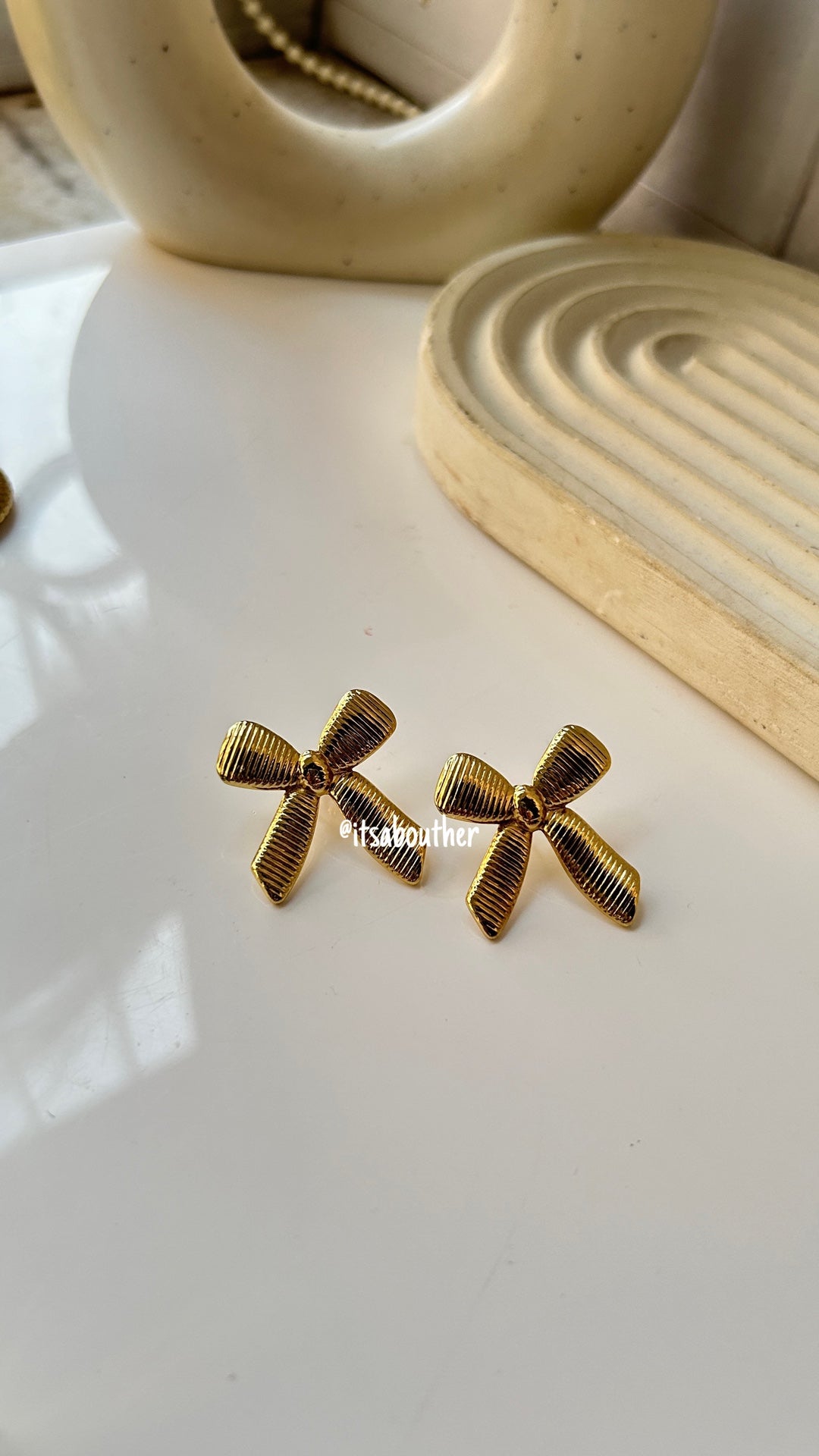 Bow Earring 2