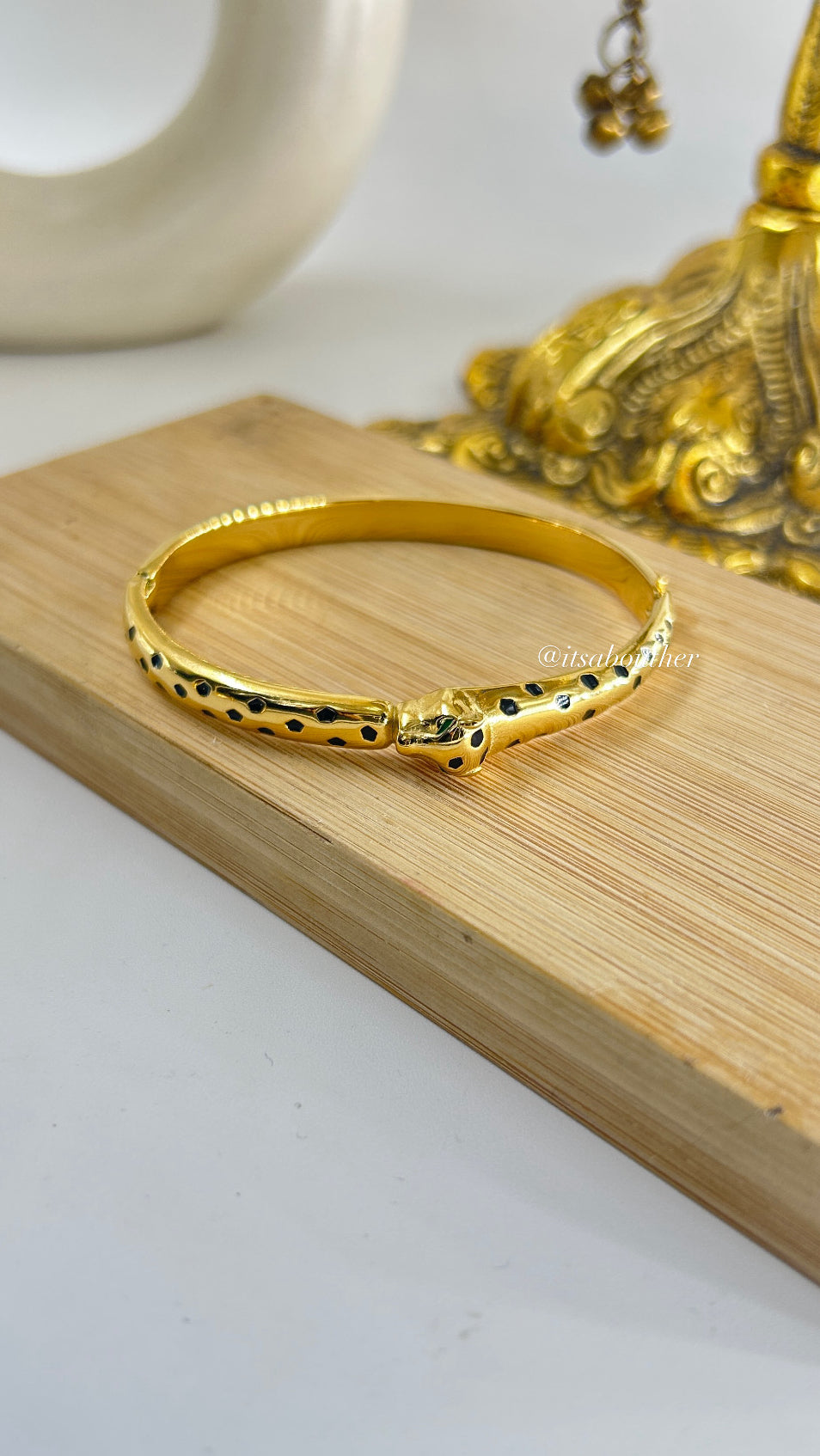 Leopard Engraved Kada