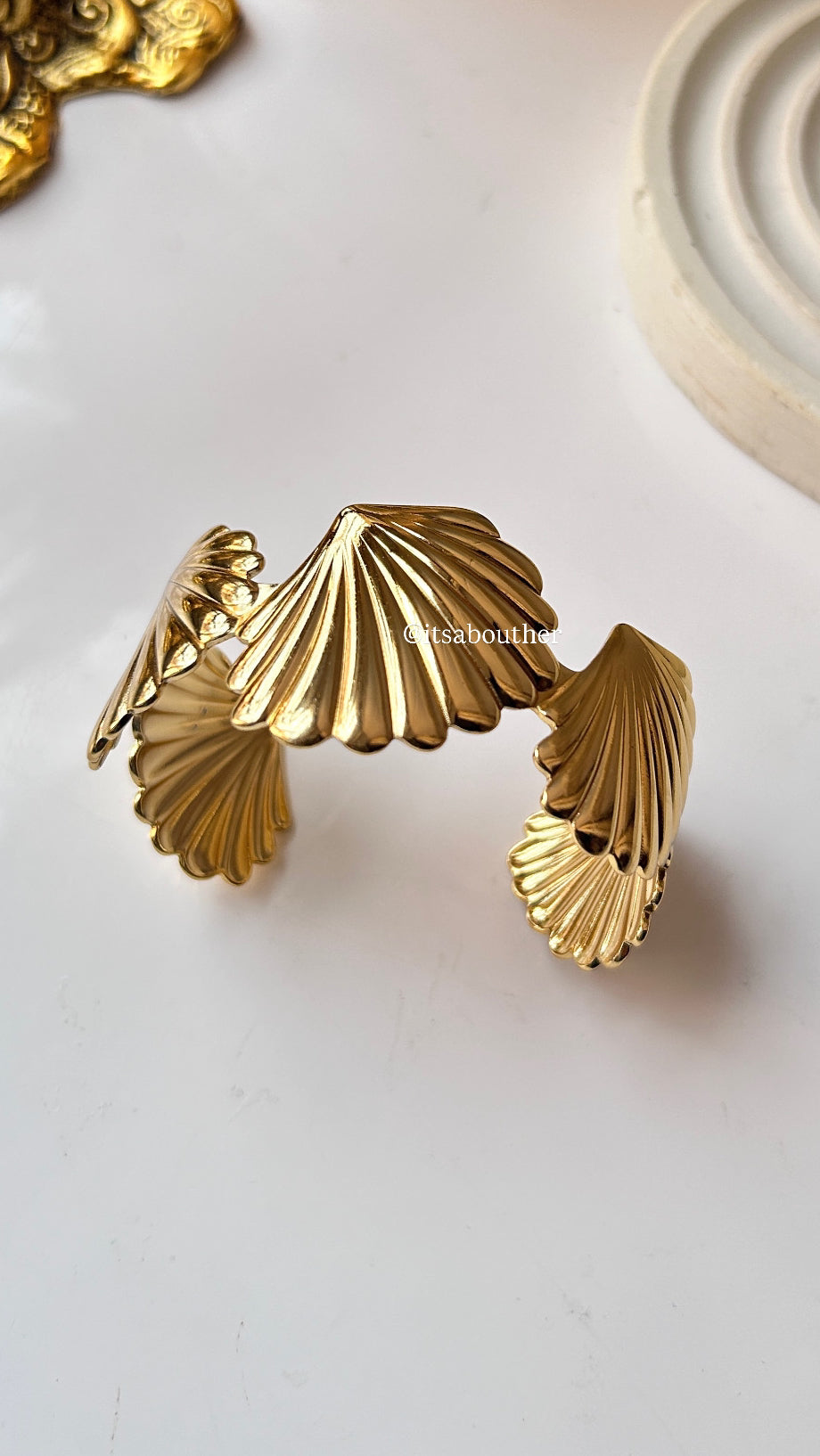 Shell Bracelet