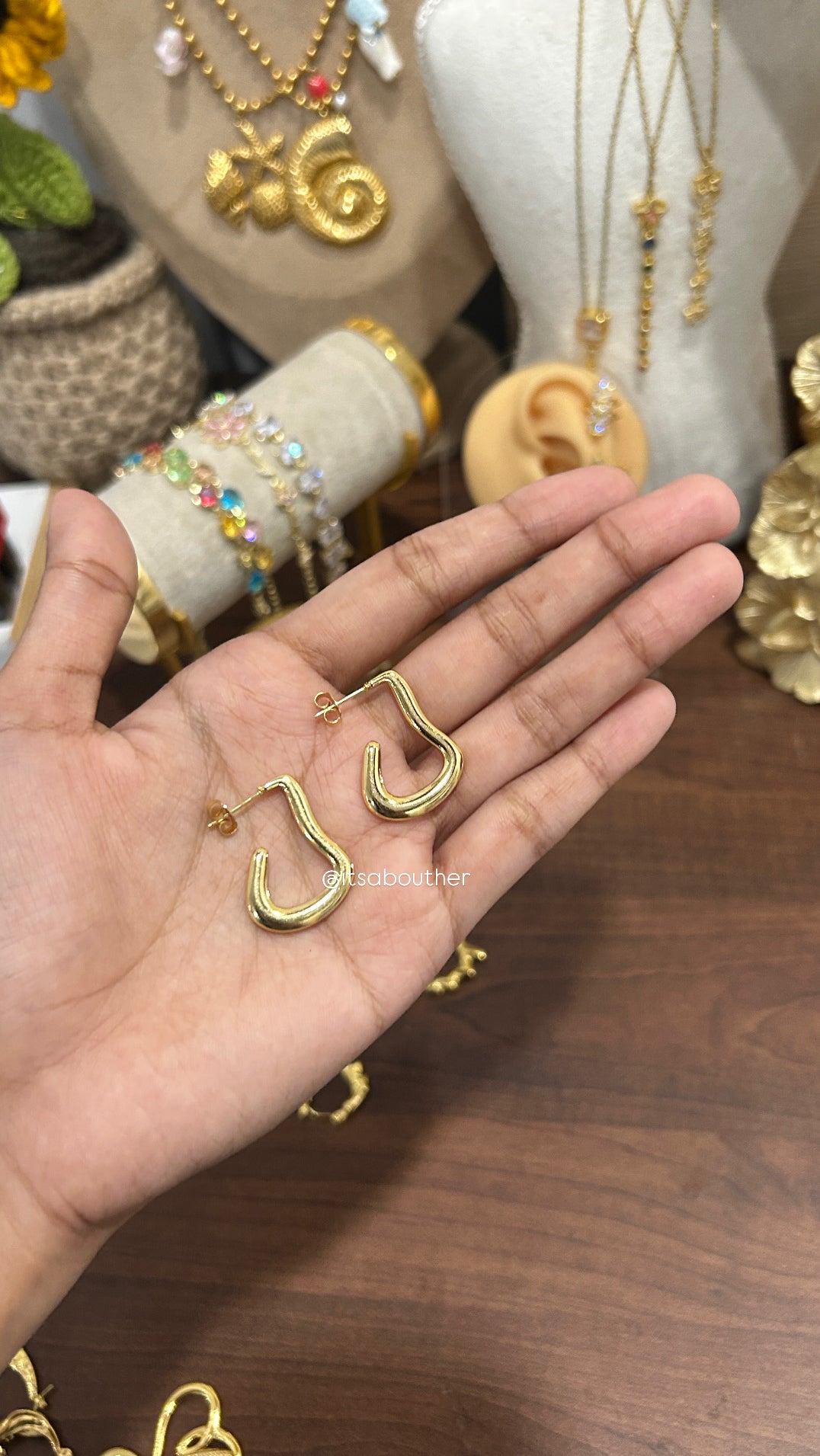 Dainty Hoop 32