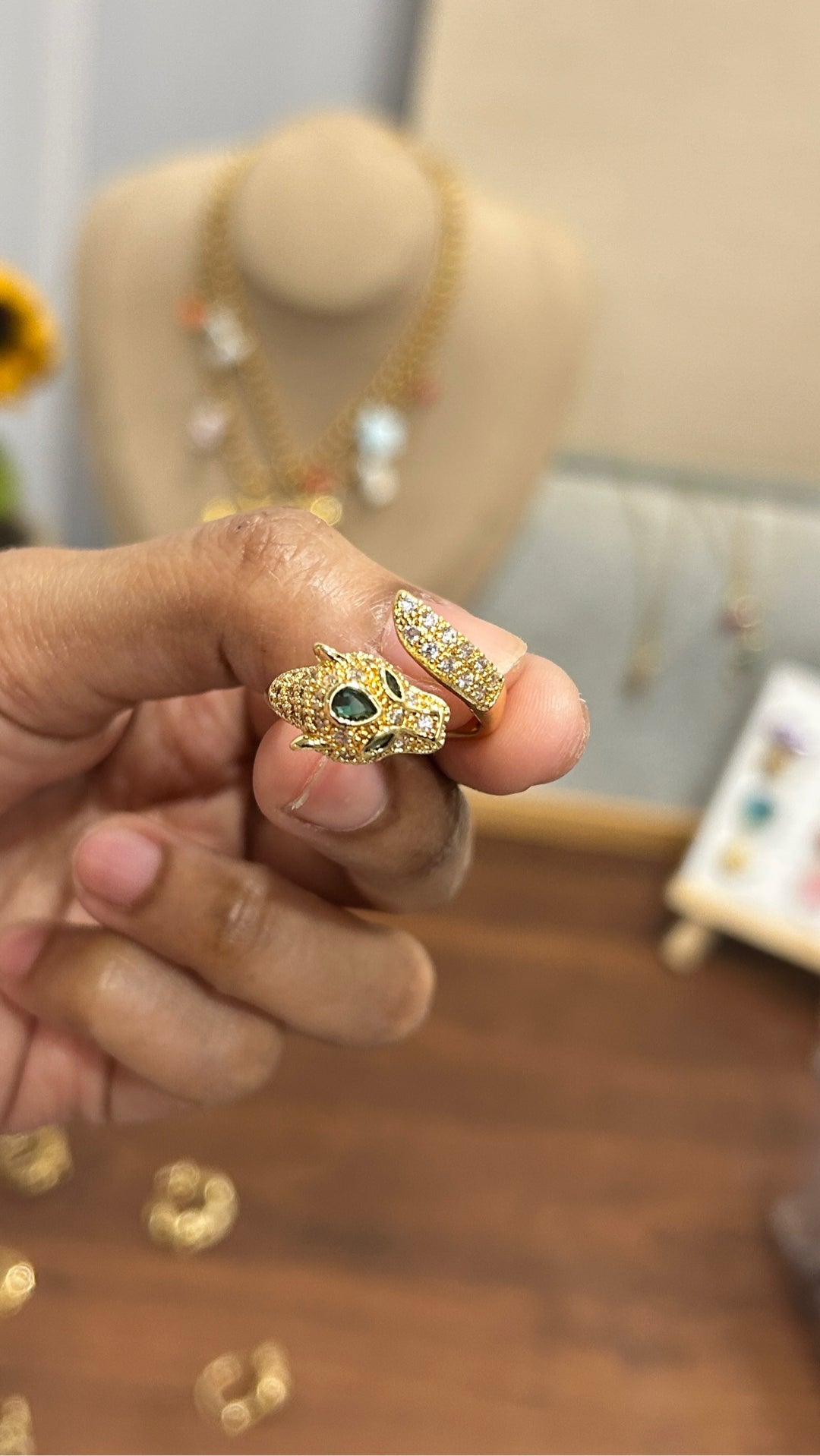 Jaguar Ring With Green Stone