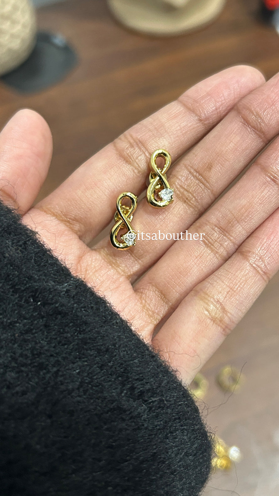 Infinity Stud