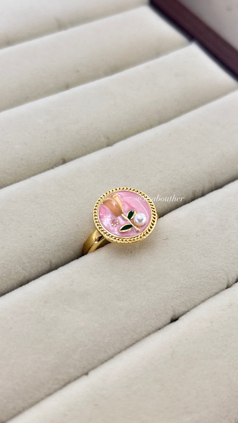 Vintage Ring 4 Adjustable