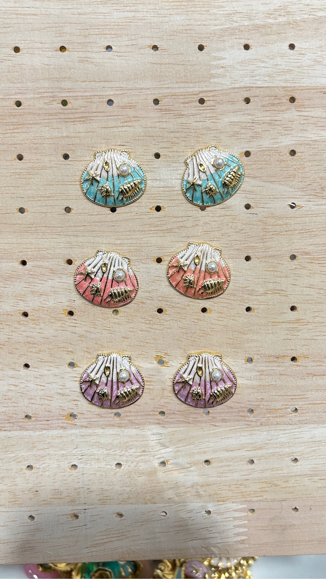 Shell Stud  With Pearl Detailing