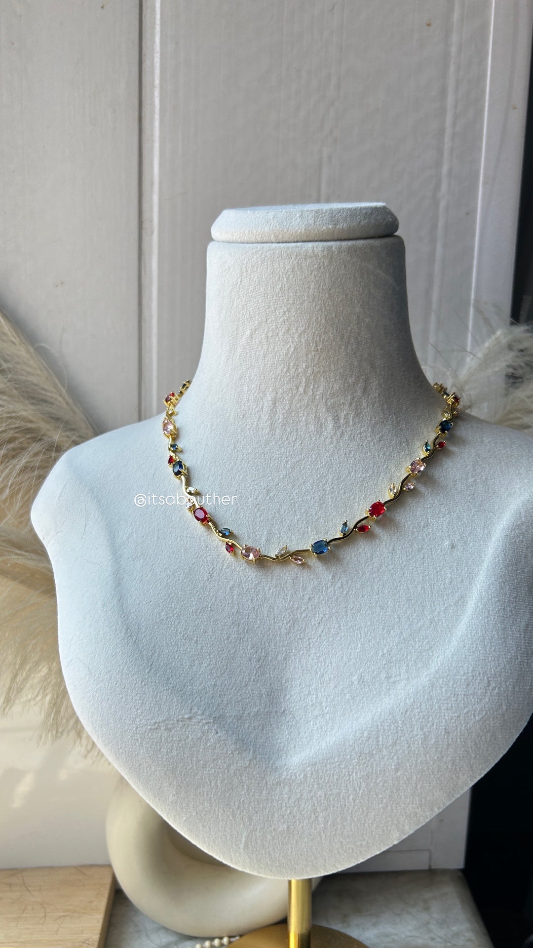 Multi Crystal Tulip Choker