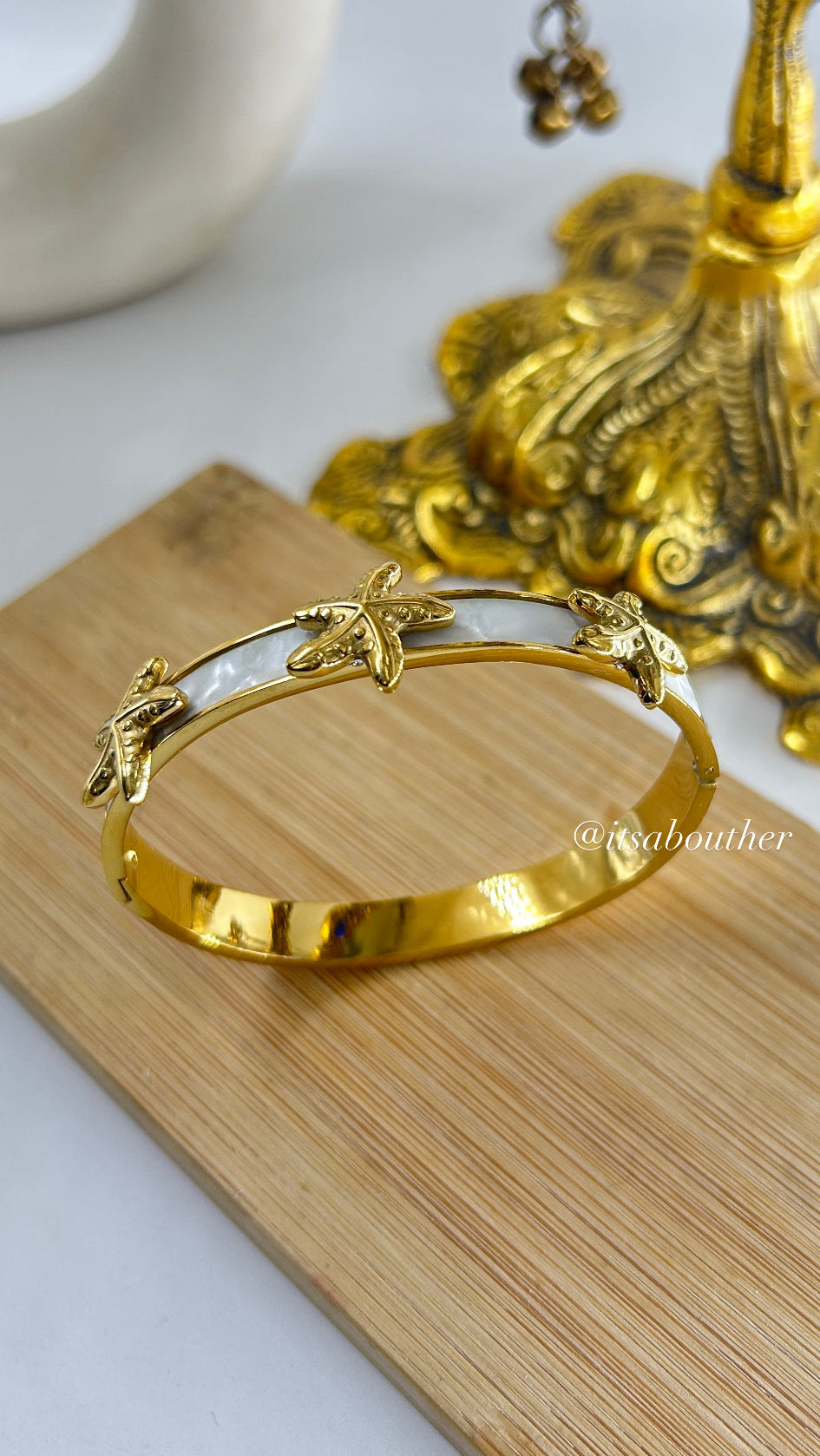 White Kada With Starfish